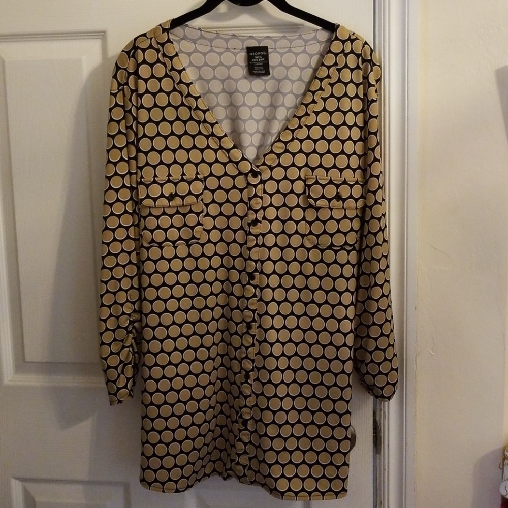 George faux button top